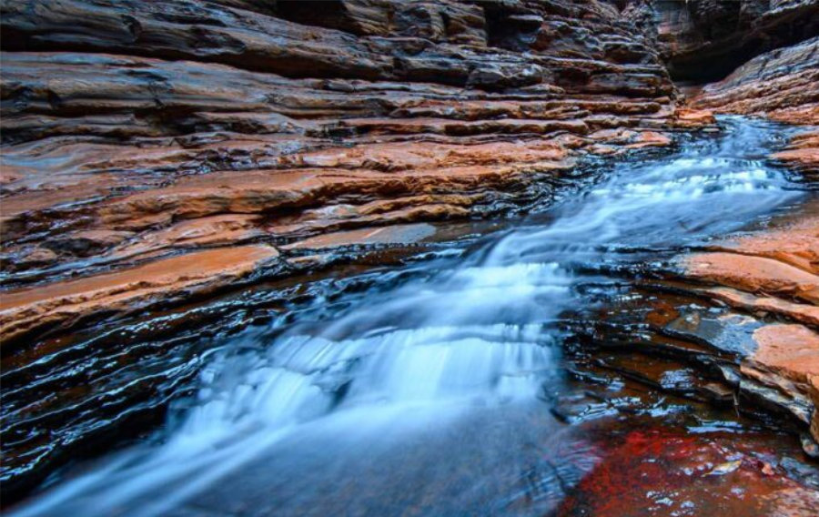 Les roches anciennes riches en fer de la région de Pilbara, dans le nord-ouest de l'Australie.