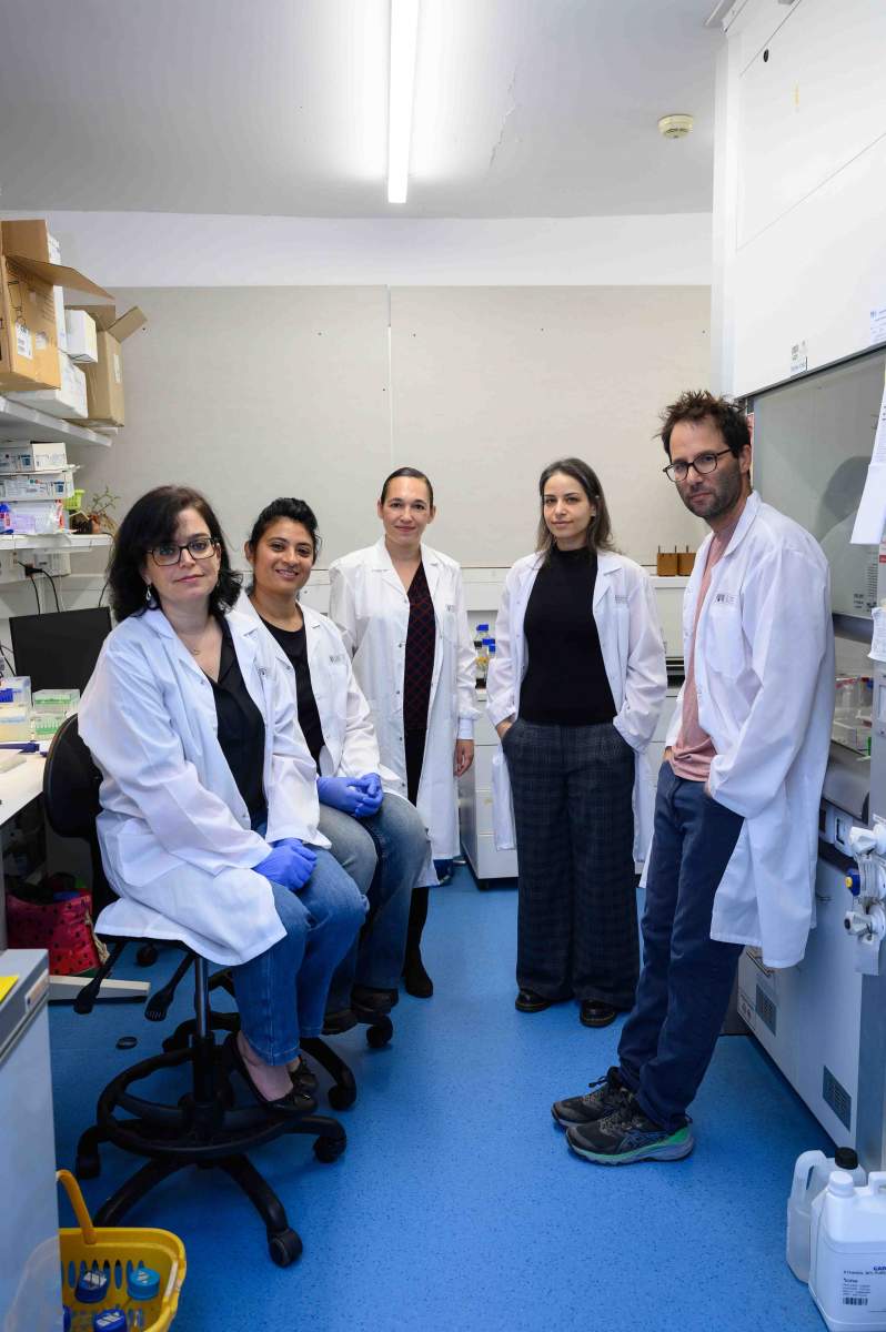 (l-r) Dr. Ronit Nir, Dr. Vinithra Iyer, Prof. Moran Shalev-Benami, Dr. Donna Matzov and Prof. Schraga Schwartz 