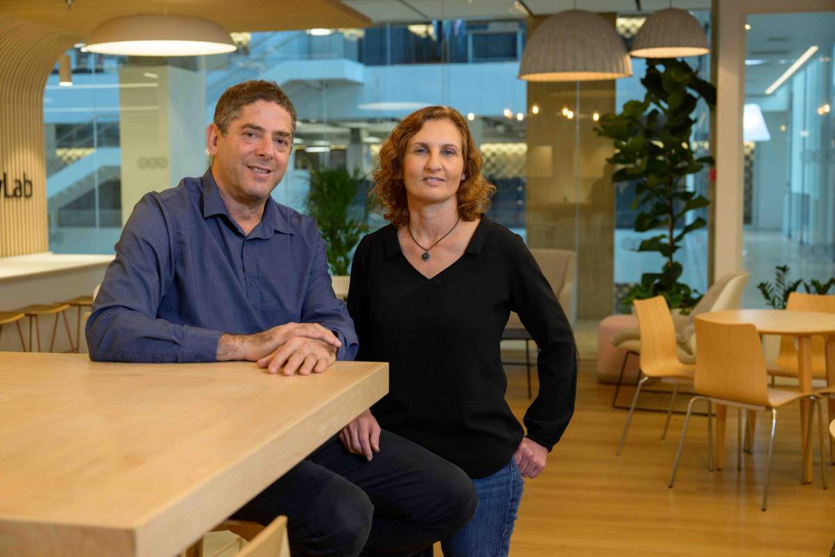  (g-d) Prof. Eran Elinav and Prof. Hila Elinav
