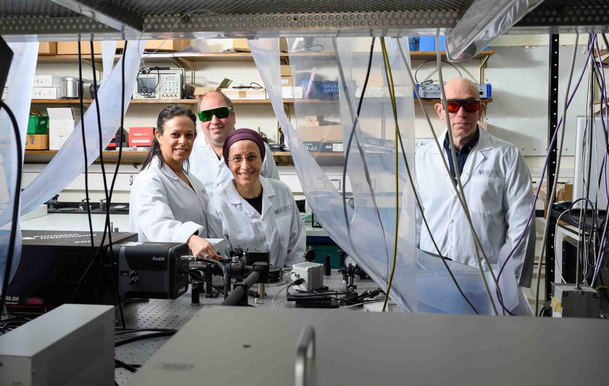 (l-r) Dr. Dorit Levy, Dr. Yoav Barak, Dr. Inbal Riven and Prof. Gilad Haran
