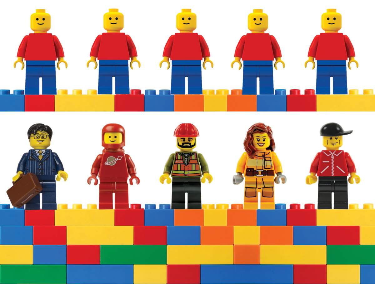 À l'instar des minifigures Lego, les protéines peuvent revêtir diverses tenues - des étiquettes chimiques qui modifient leurs propriétés, ce qui les rend difficiles à reconnaître.